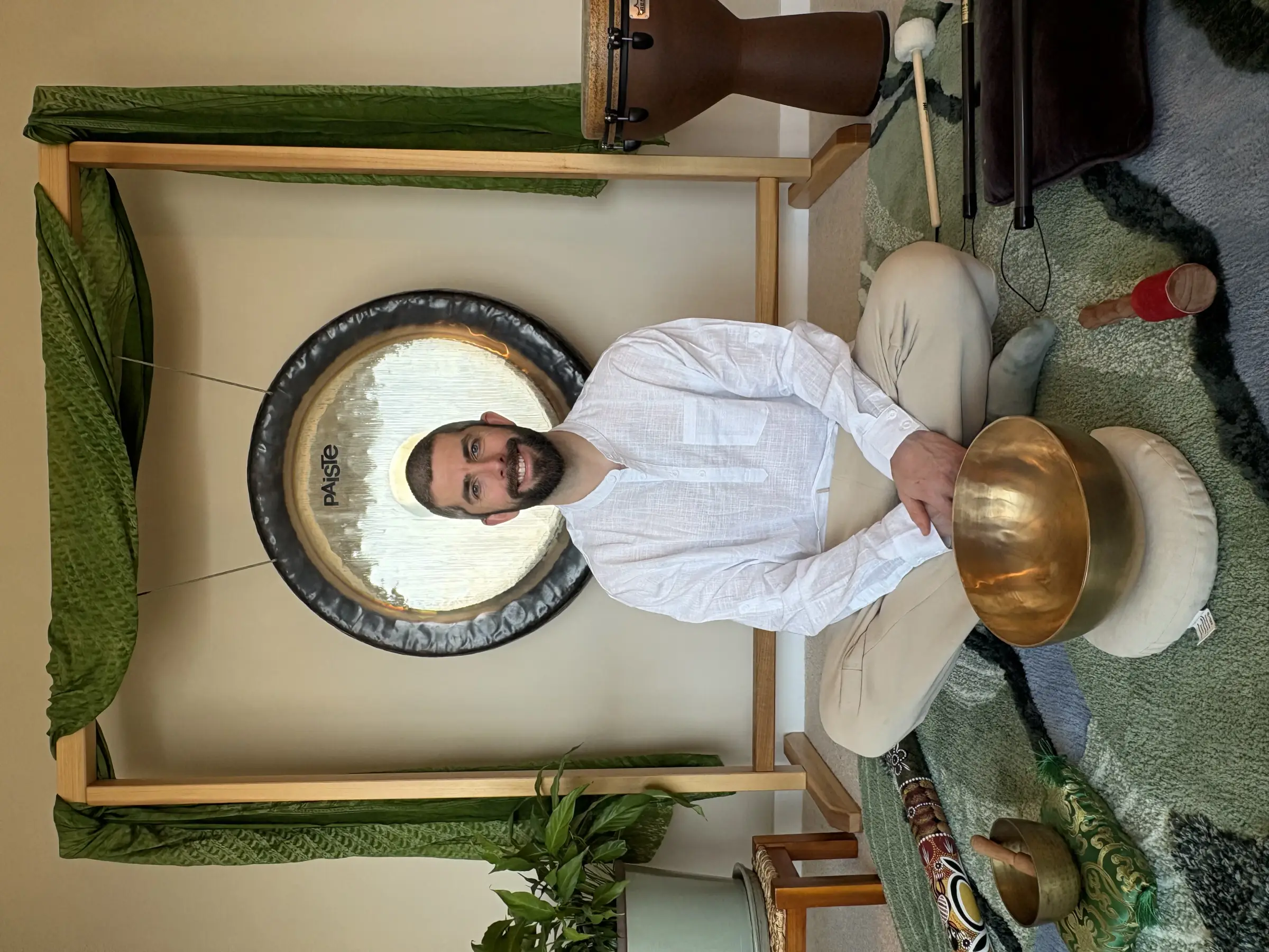 Private gong bath setting